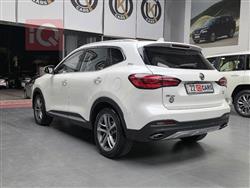 MG HS
